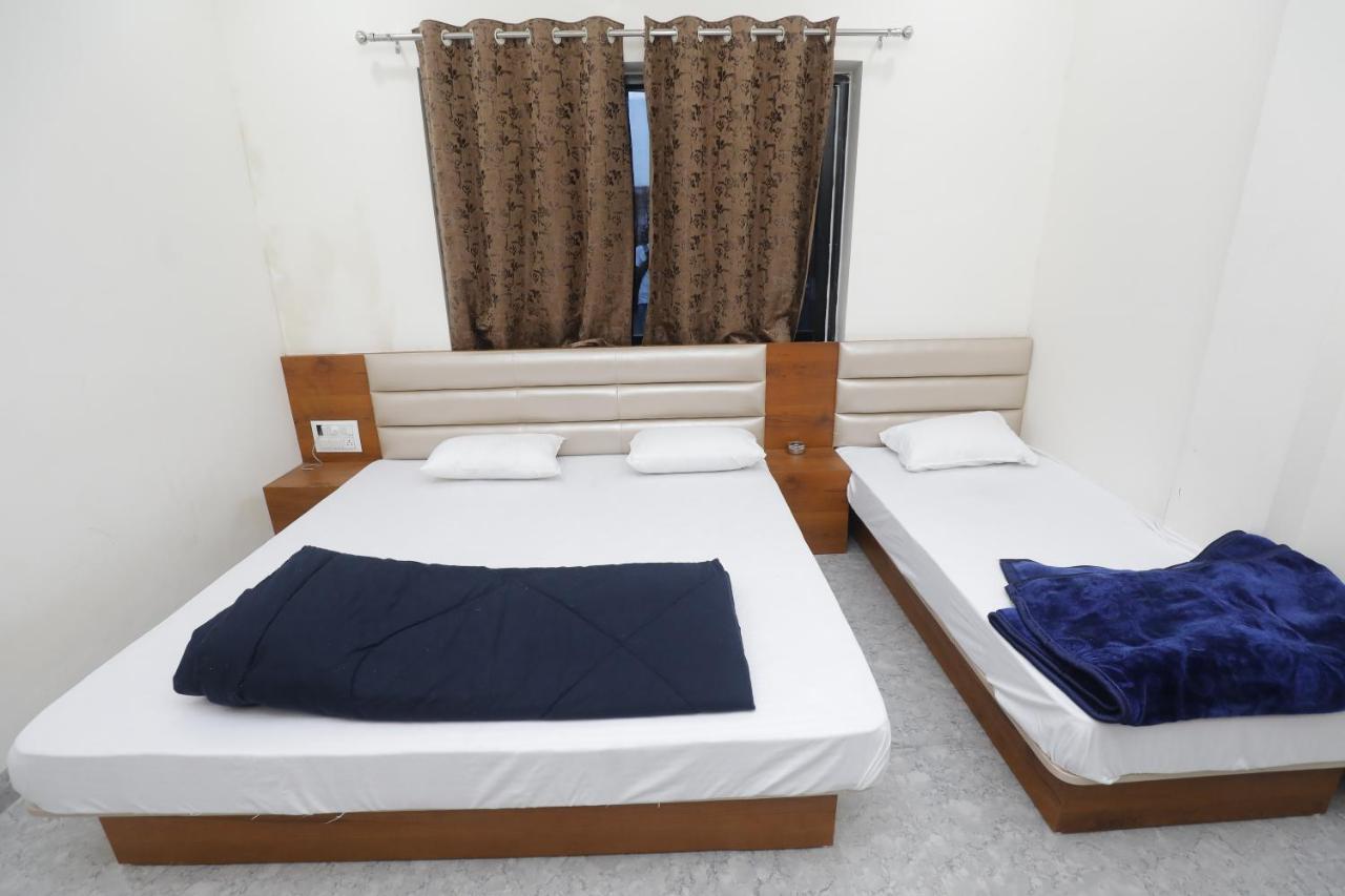 Hotel Garima Ujjain Ngoại thất bức ảnh